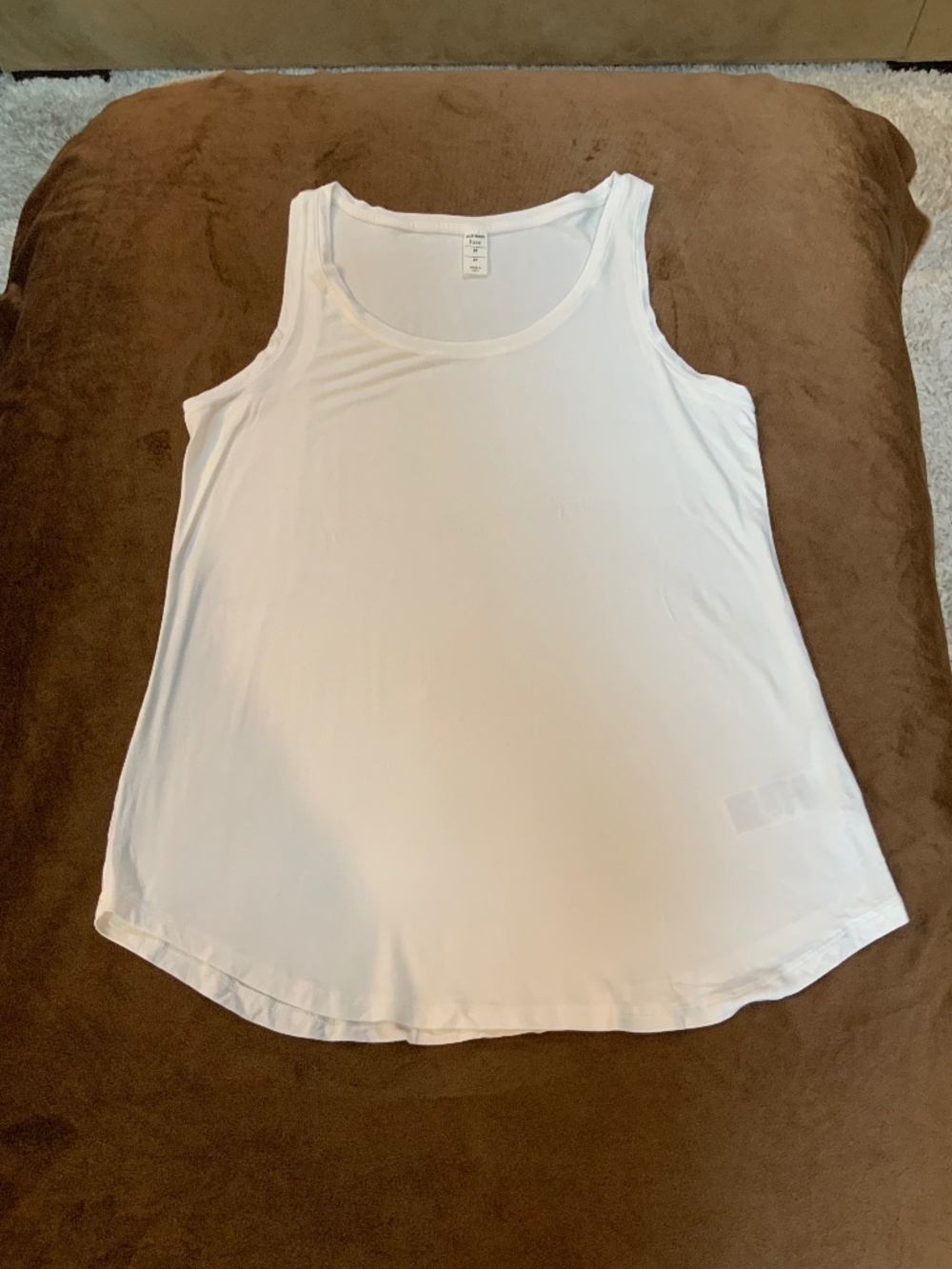 Old Navy Luxe White M Tank Soft Active Gym Sporty Yoga Pilates Pickleball